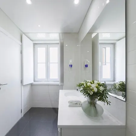 Lisbon Serviced Apartments - Bairro Alto Exterior photo